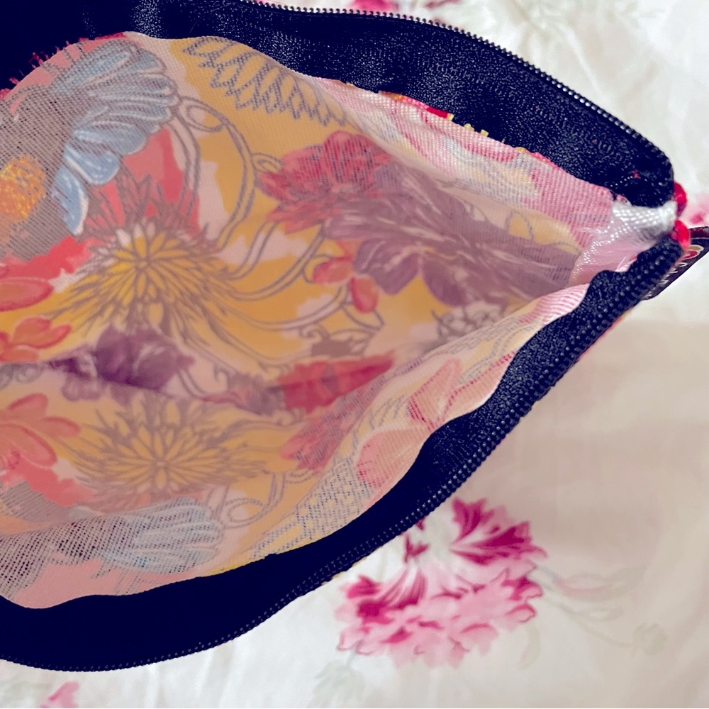 NEW ColorProof Small Pouch - Picture 3 of 3